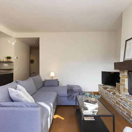 Pirenaica By Bevalle * إسكارييا