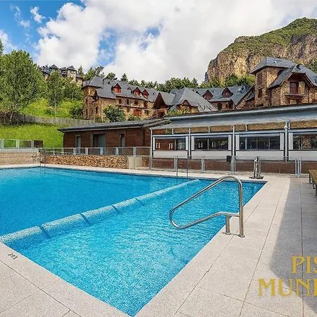 Pirenaica By Bevalle * Эскаррилья