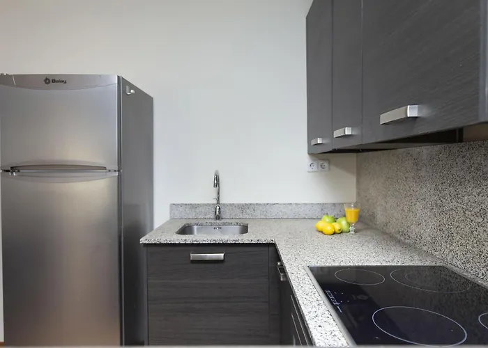 Апартаменты Pirenaica By Bevalle