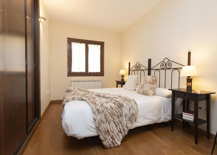 Апартаменты Pirenaica By Bevalle *